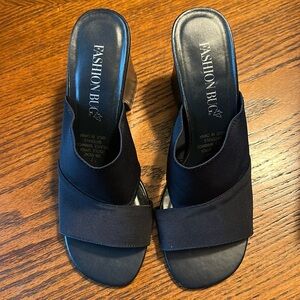 Black Fashion Bug TUMBLER Women’s Shoe ~ Size 7 *Like New